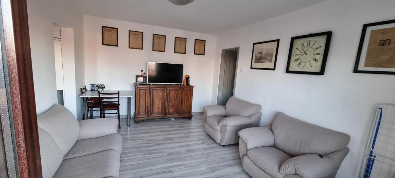 Apartament Regim Hotelier Бакэу Экстерьер фото